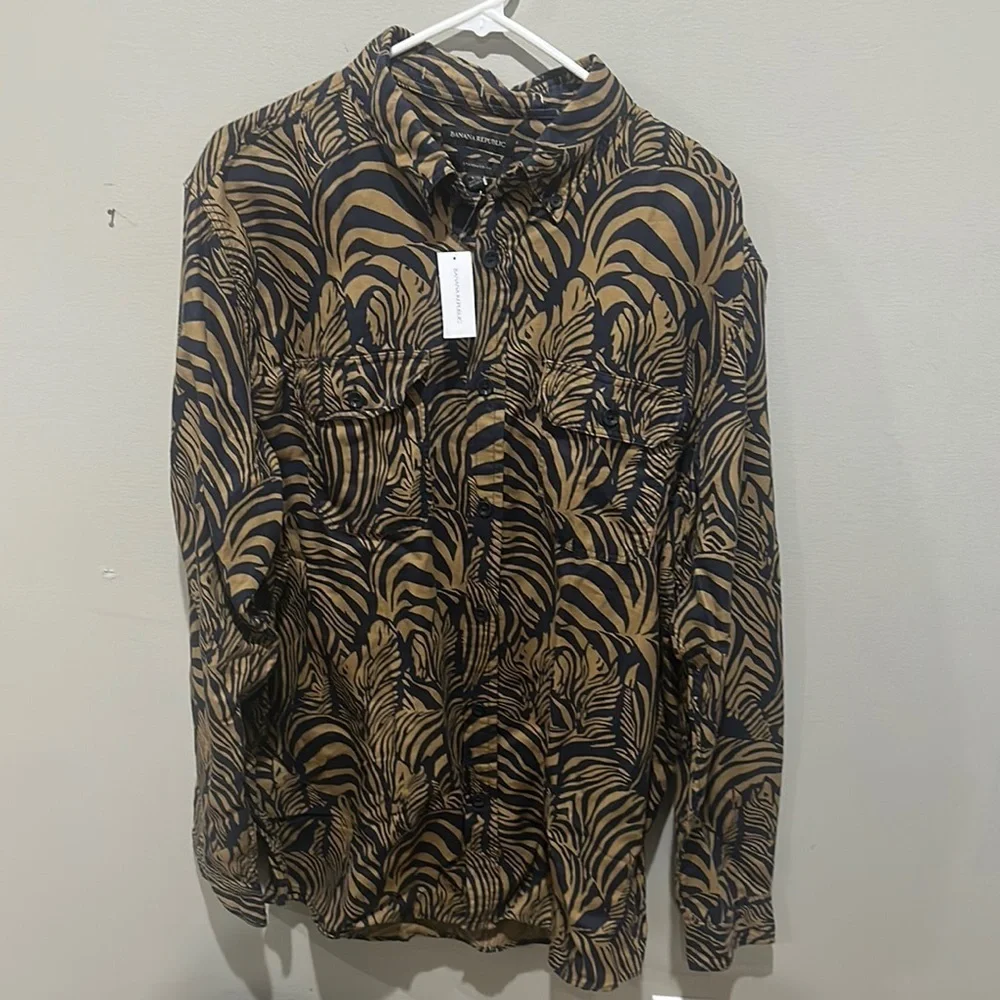 NEW Banana Republic Black and Tan Patterned Shirt size L Tall